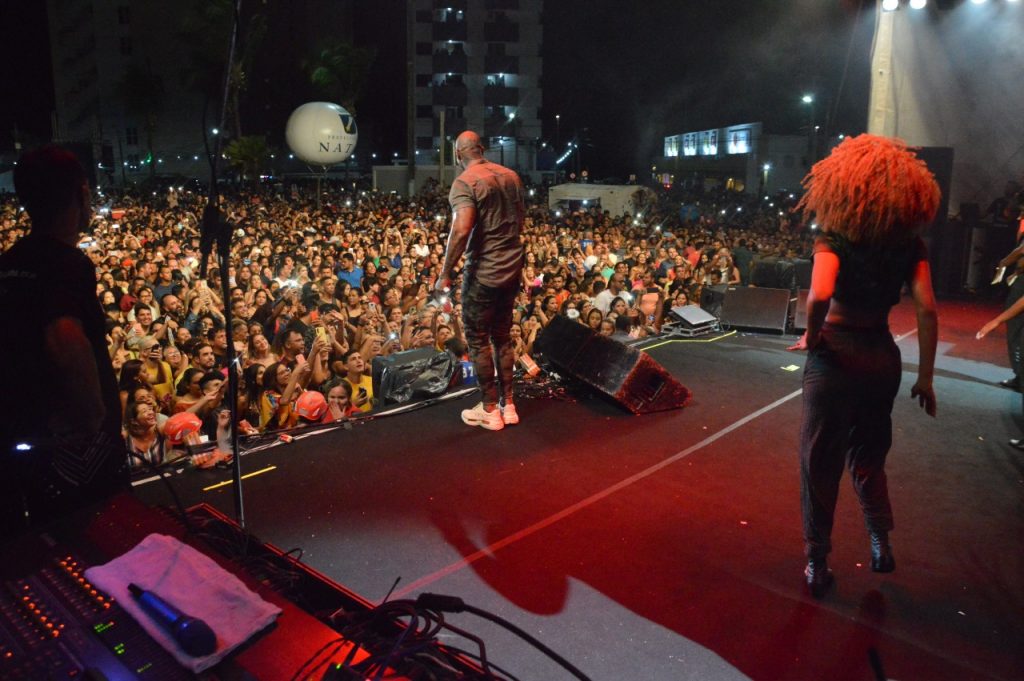 FOTOS: Veja imagens do show de Léo Santana no Natal em Natal - Agora RN