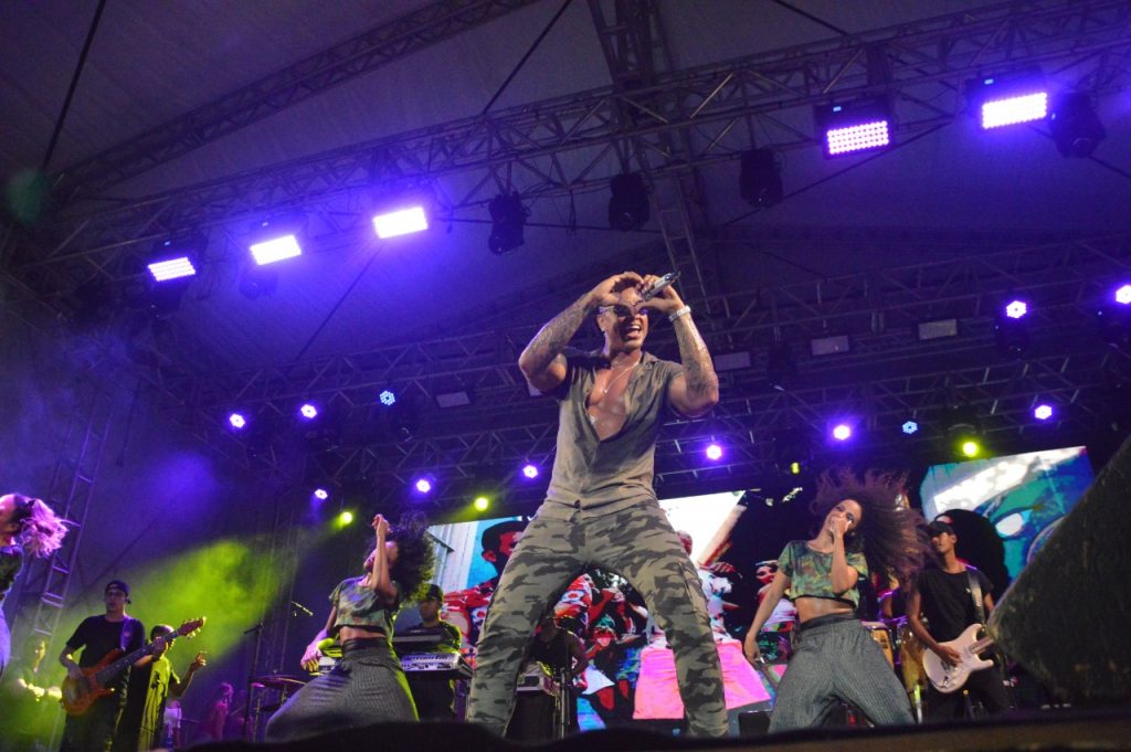 FOTOS: Veja imagens do show de Léo Santana no Natal em Natal - Agora RN