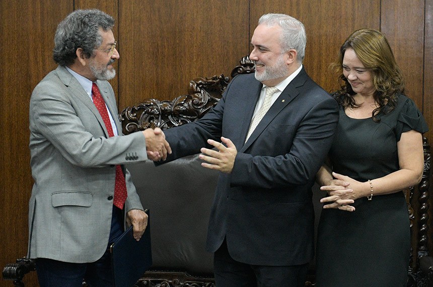 Primeiro suplente de Fátima, Jean-Paul Prates toma posse como senador - Agora RN