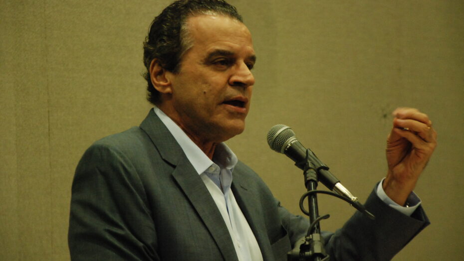 Com suspeitas a Henrique, Congresso gasta R$ 2,8 bi com parlamentares - Agora RN