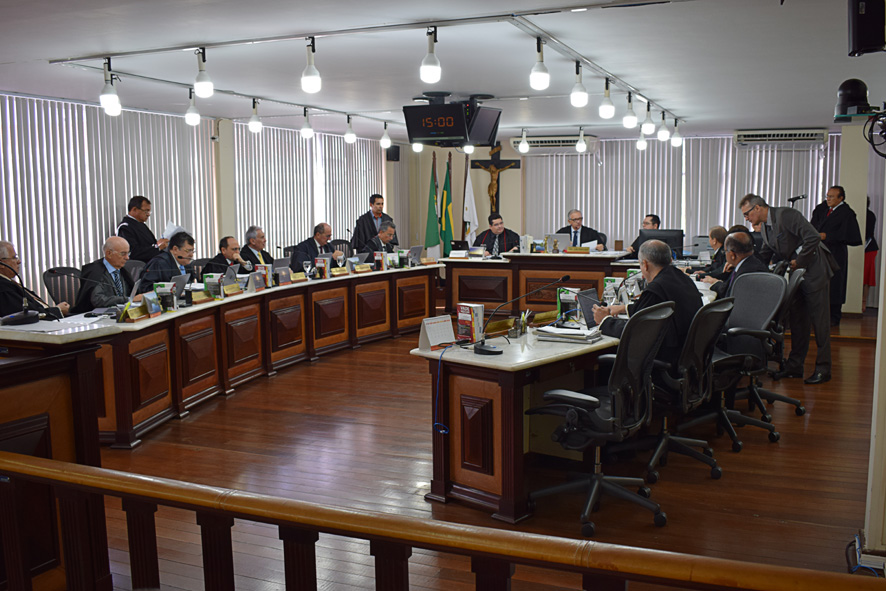 Julgamento da "taxa dos Bombeiros" é suspenso até votação da maioria absoluta - Agora RN