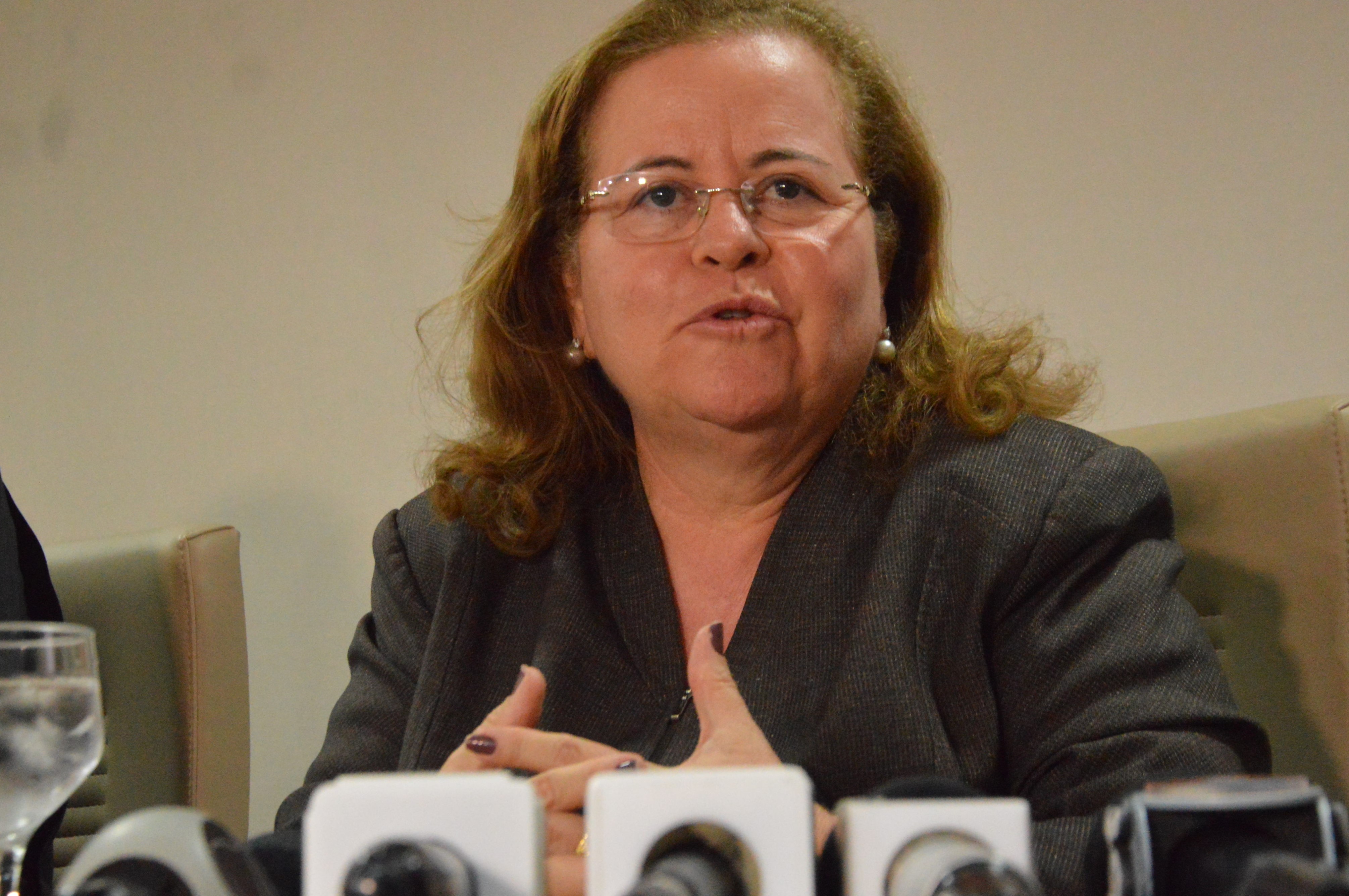 Ex-secretária de Robinson ganha ação para que Estado pague seus atrasados de 2018 - Agora RN