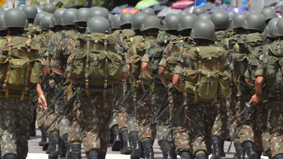 Fantasma do tuíte assombra escolha de Lula para o Exército