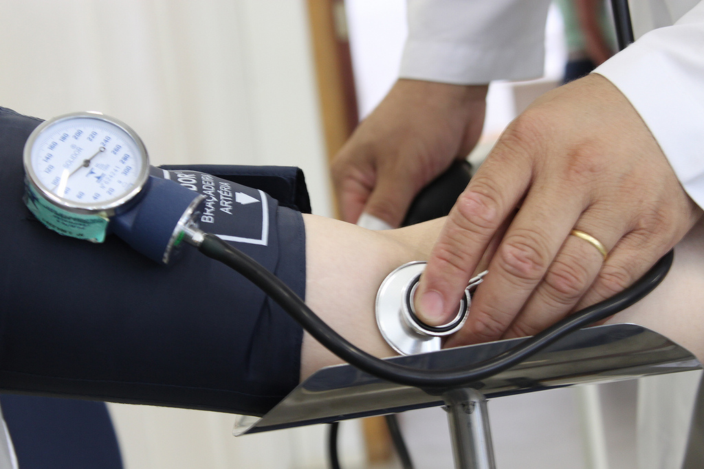 Ministério Público Federal denuncia médico do INSS por fraude em perícia