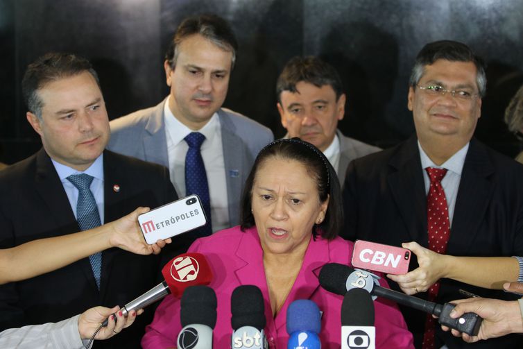 Fátima e mais 12 governadores assinam carta anti-facilitação do porte de armas | notícias do rio grande do norte Fátima e mais 12 goveRio Grande do Norteadores assinam carta anti-facilitação do porte de armas - Agora RN
