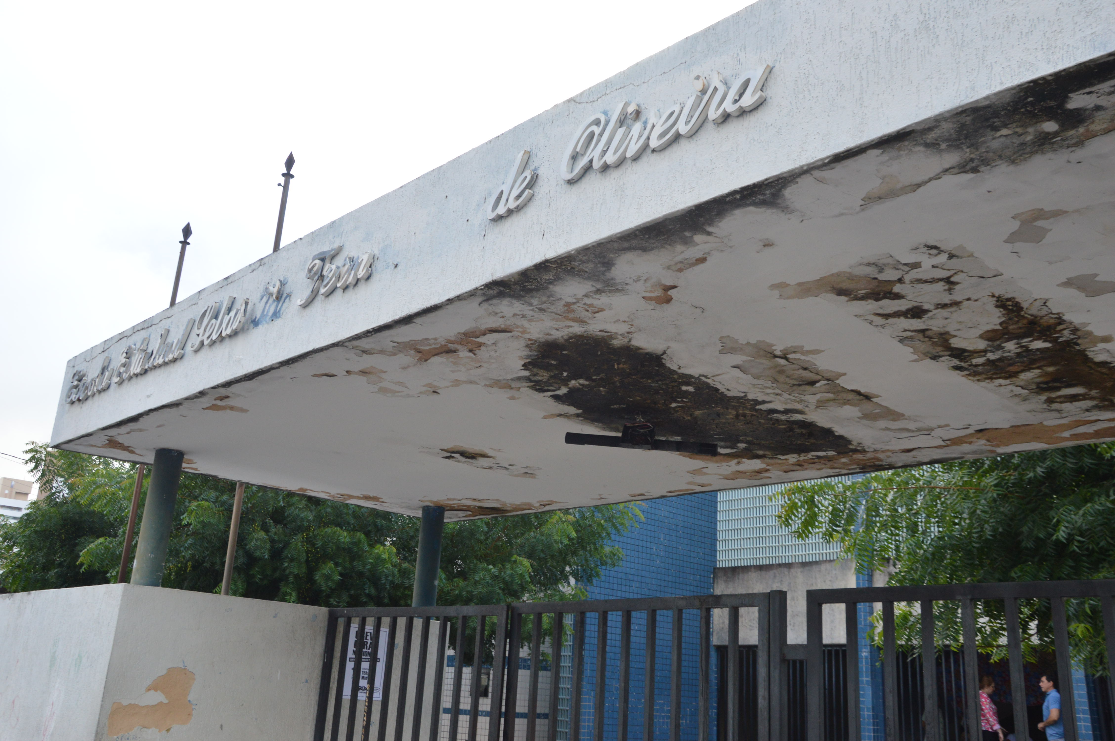 Falta de professores e estrutura precária prejudica alunos de escola em Natal - Agora RN