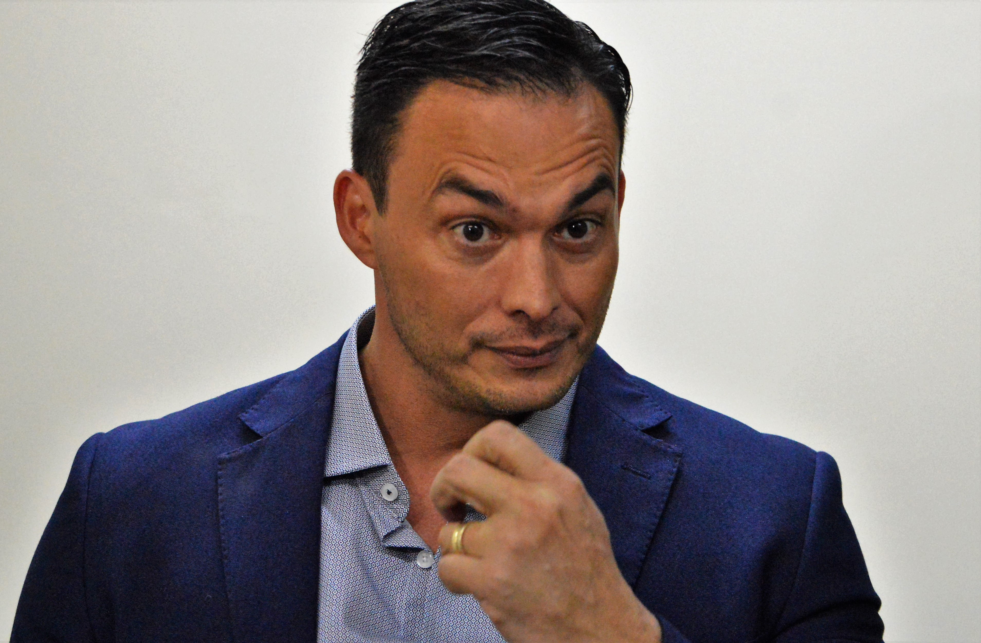 Na reserva, Styvenson recebeu salários integrais e terá de ressarcir Estado - Agora RN