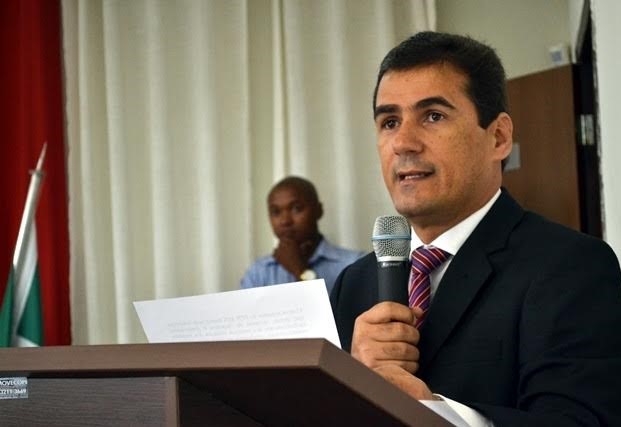 Ex-prefeito de Extremoz e outras cinco pessoas têm bens bloqueados - Agora RN