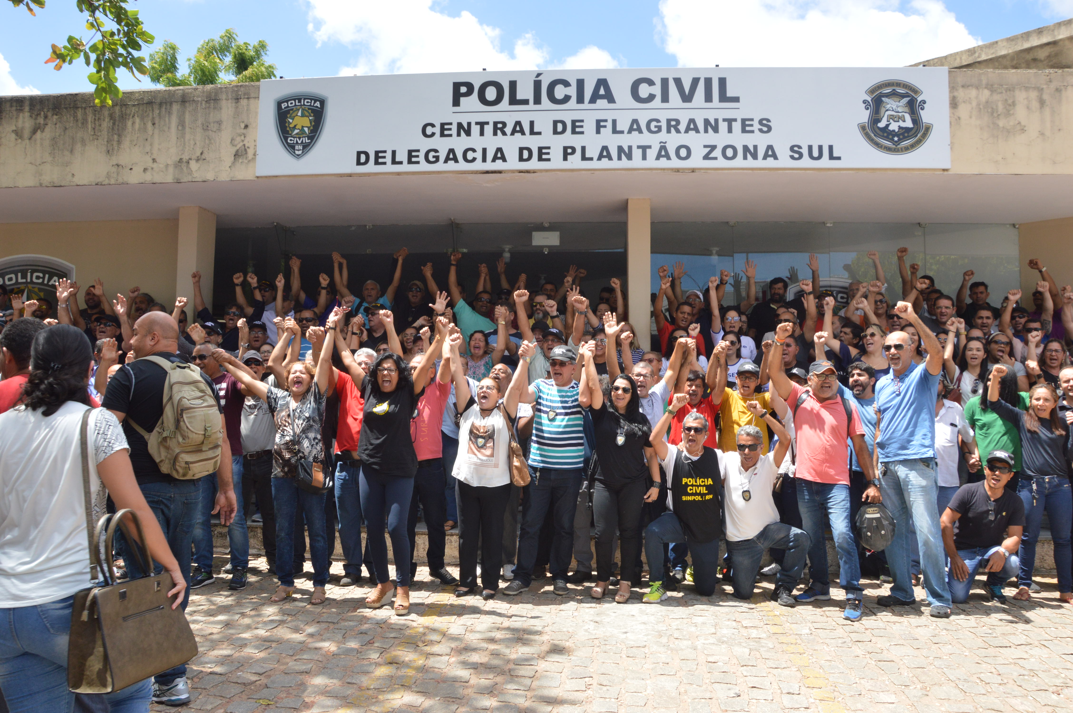 Policiais civis do RN possuem 3º pior salário do Brasil, mostra levantamento - Agora RN