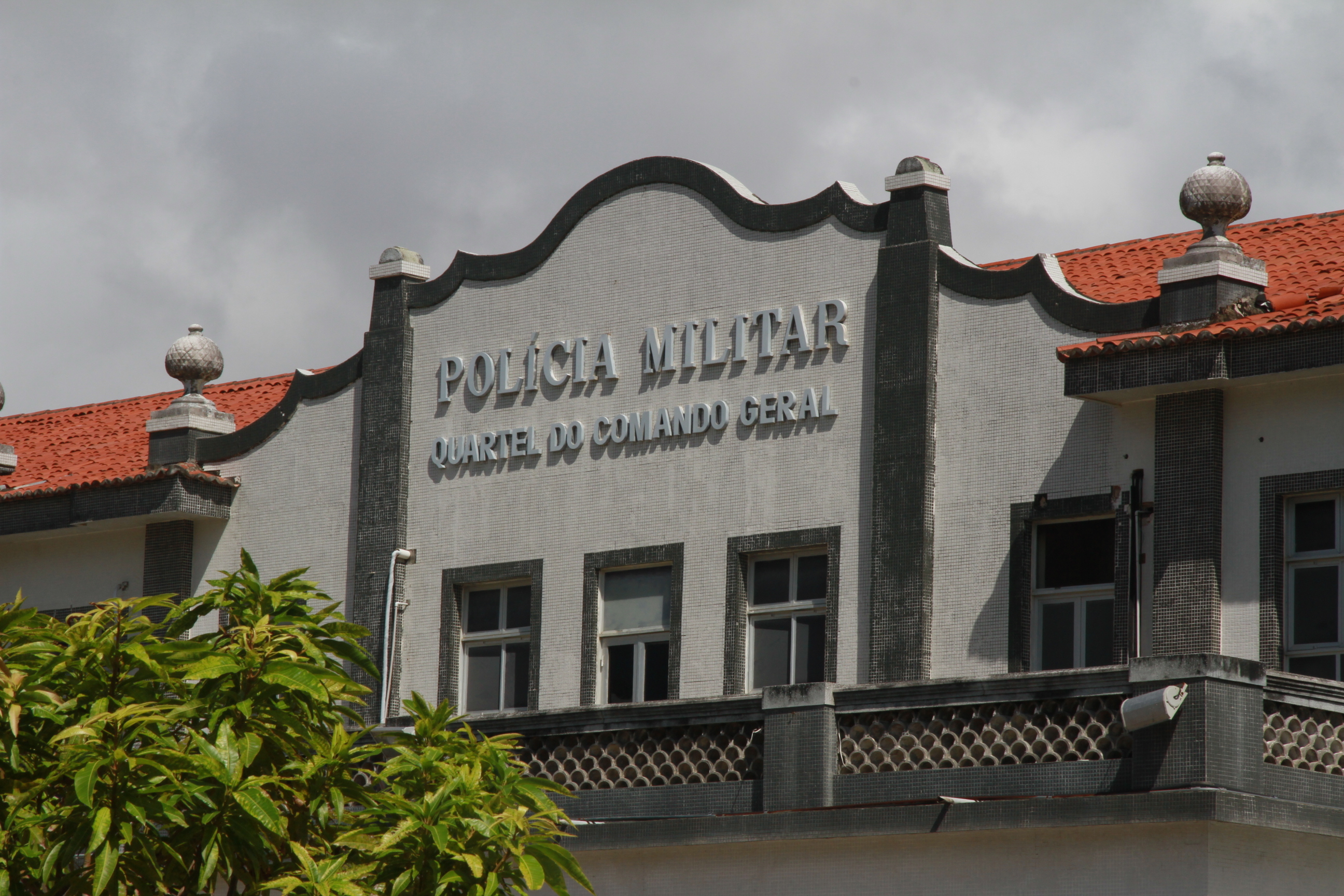 PM é preso suspeito de roubar bolsa de uma mulher em Nova Parnamirim