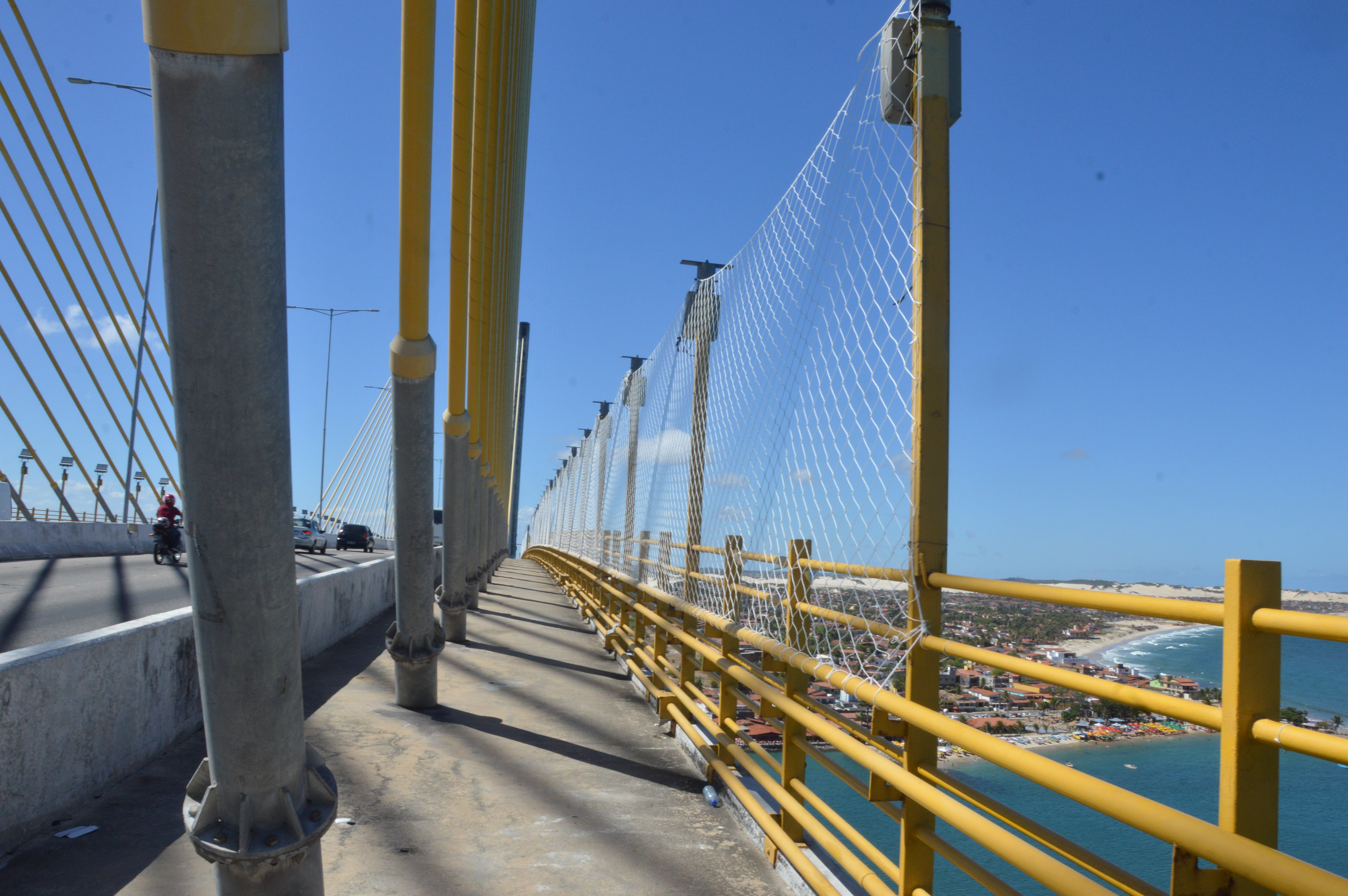 Redes de segurança estão sendo instaladas na Ponte Newton Navarro nesta segunda - Agora RN