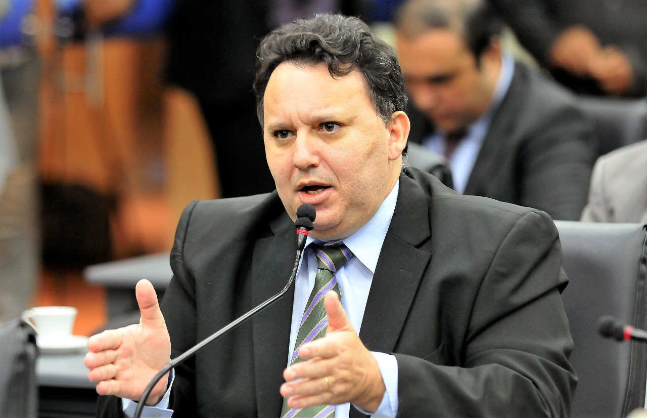 Cícero Martins diz que PSL é "inimigo de Bolsonaro" e confirma saída da legenda