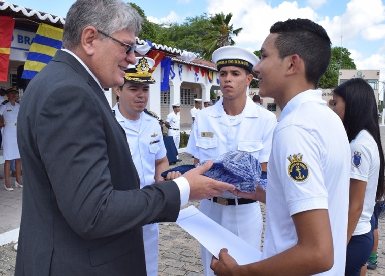 Prefeito de Macaíba prestigia formatura do PROFESP; Município tem 135 alunos - Agora RN