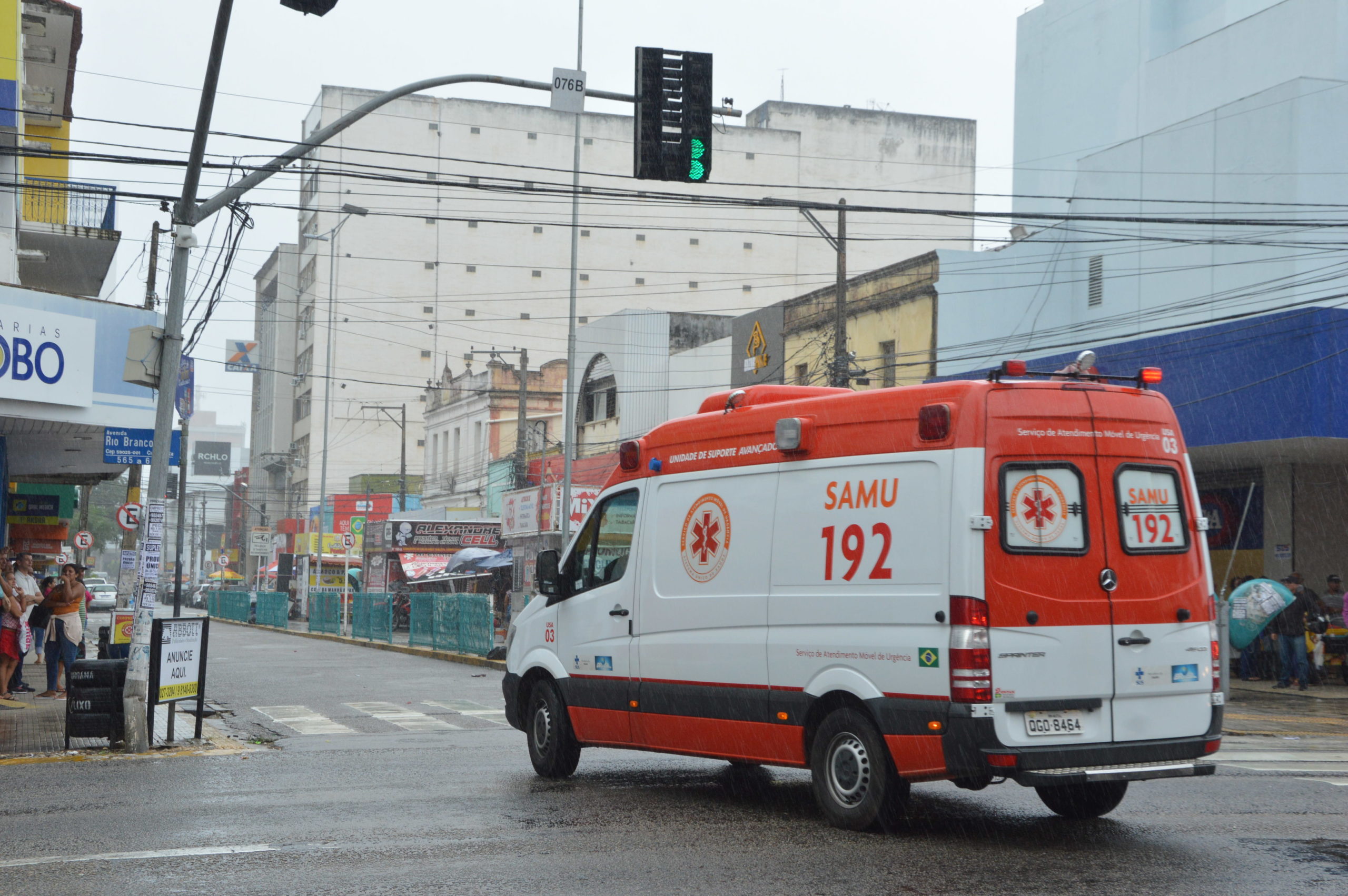 Samu Natal destina ambulâncias de suporte a pessoas com suspeita de Covid-19