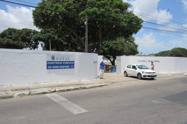 Em maio, há um enterro de pessoa vítima da Covid-19 por dia em Natal - Agora RN