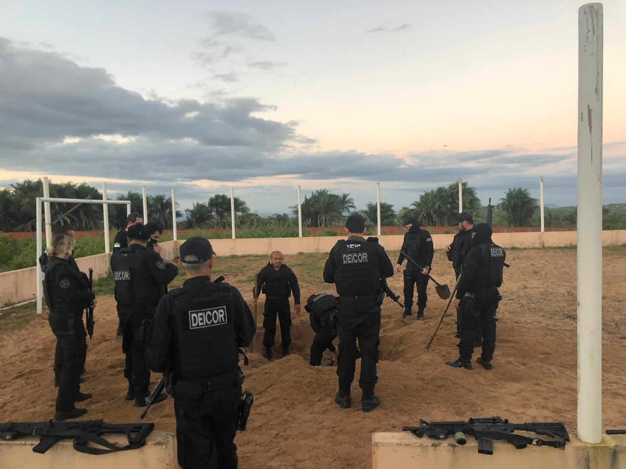 Polícia do RN descobre galpão subterrâneo e prende vereador por contrabando de cigarros - Agora RN