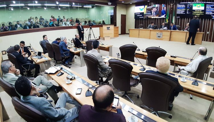 Deputados autorizam Fátima a antecipar feriado dos Mártires para sexta (12) - Agora RN
