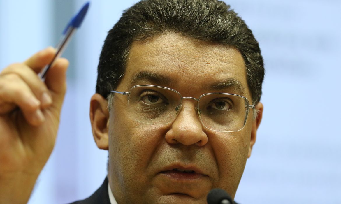 Auxílio emergencial é caro para se tornar permanente, diz mansueto | notícias do rio grande do norte Auxílio emergencial é caro para se toRio Grande do Nortear permanente, diz Mansueto - Agora RN
