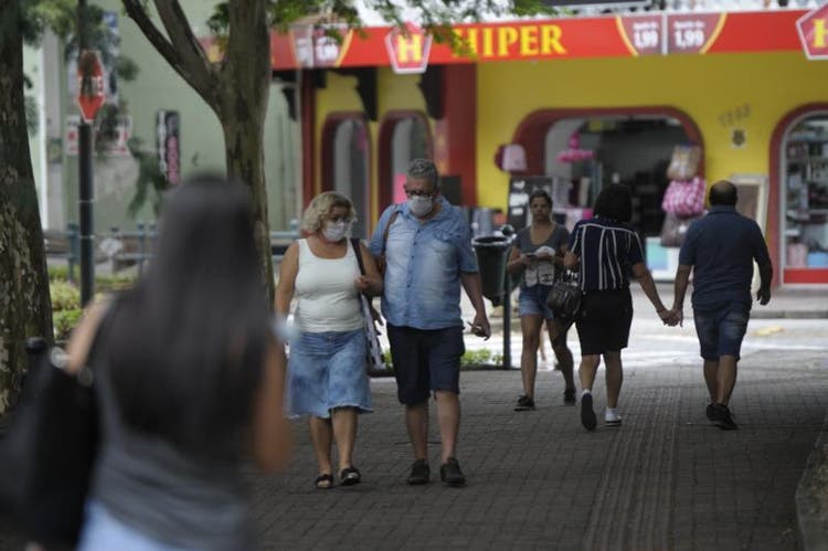 Covid-19: A cada 3 casos no Brasil, 1 já é fora de capitais e regiões metropolitanas - Agora RN