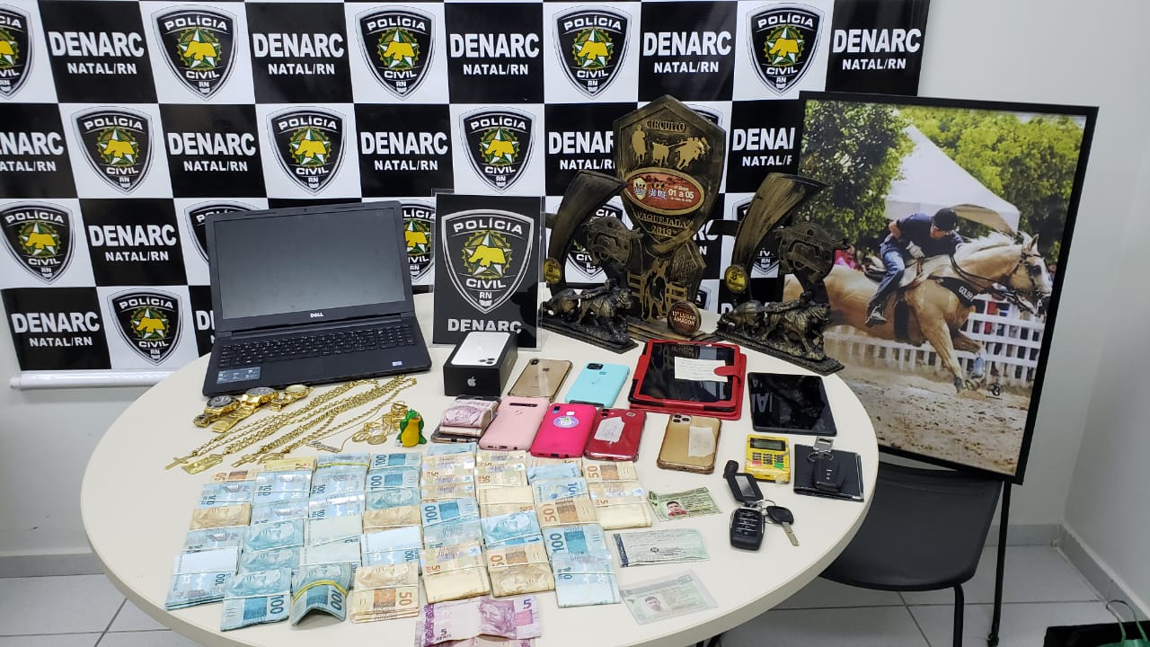Polícia Civil prende oito suspeitos e sequestra bens estimados em 2 milhões de reais no RN; VEJA VÍDEO - Agora RN