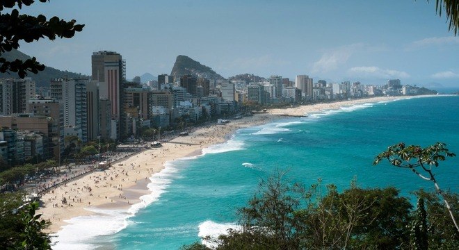 Rio permite banho de mar a partir deste sábado (1º) e planeja liberar areia - Agora RN