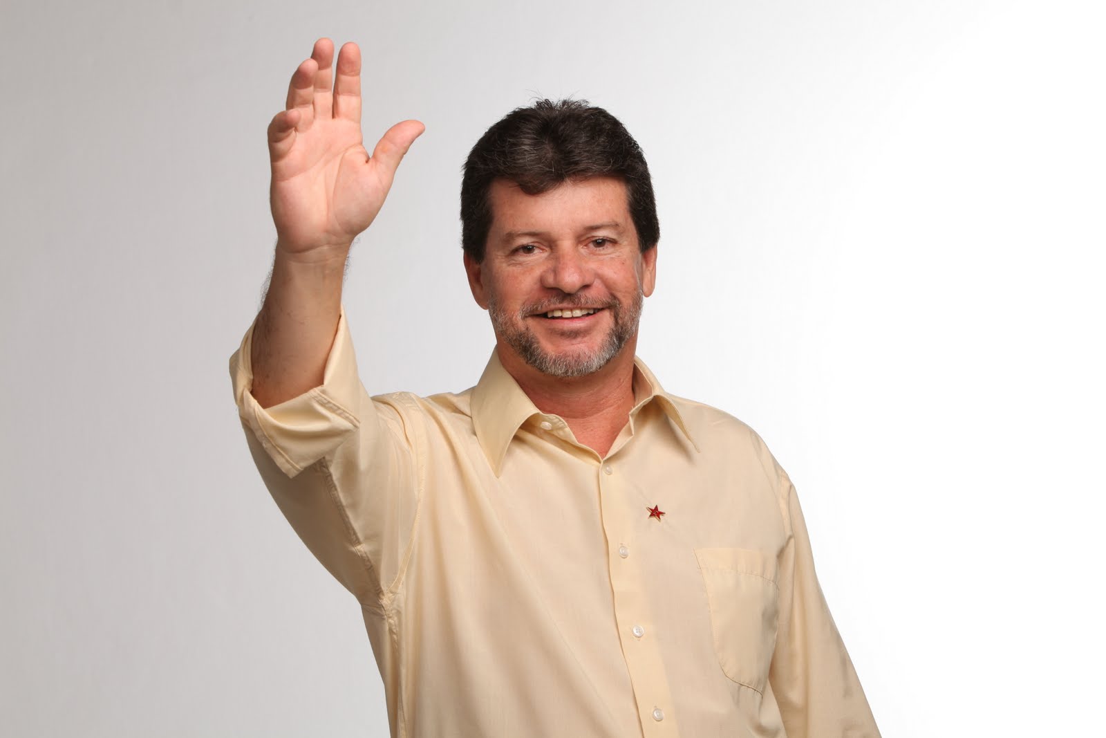 “Prefeito Álvaro Dias faz política de coronel em Natal”, diz Hugo Manso - Agora RN