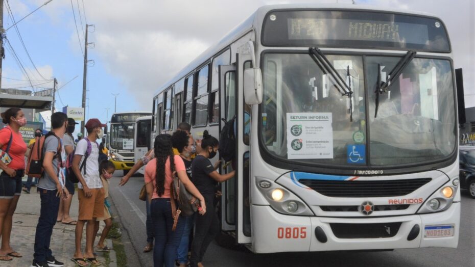 Câmara de Natal convoca secretária para explicar mudanças nas linhas de ônibus - Agora RN