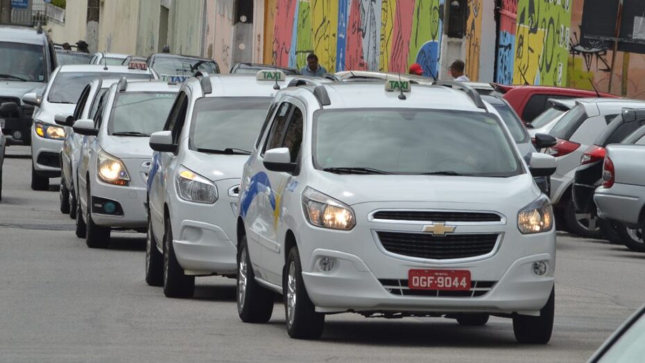 Sttu aprova cobrança da bandeira 2 para os táxis de natal taxistas