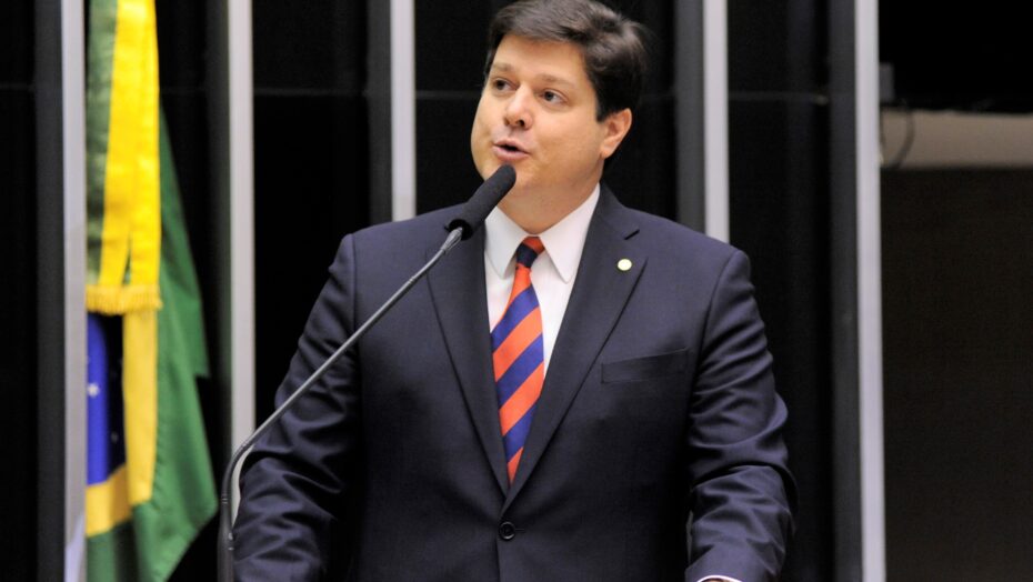 Baleia rossi liga para fátima e pede ajuda da goveRio Grande do Norteadora para vencer candidato de bolsonaro na câmara