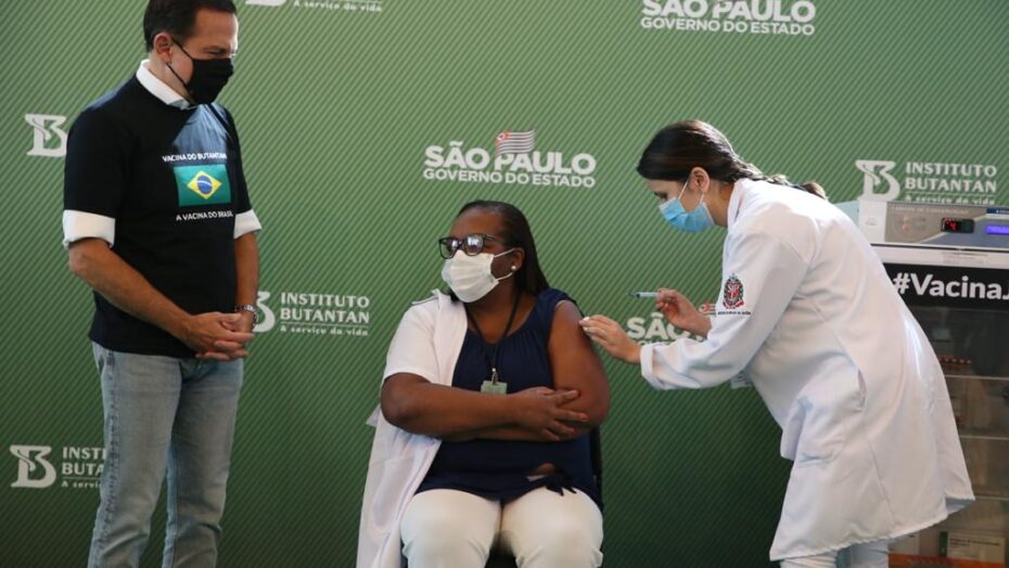 Rn vai receber 82 mil doses da coronavac; vacinação deve começar na quarta-feira