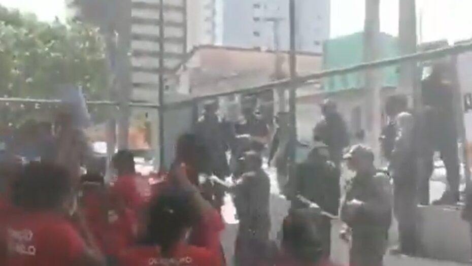Manifestantes entram em conflito com guarda municipal durante discussão do plano diretor de Natal RN; vÍdeo