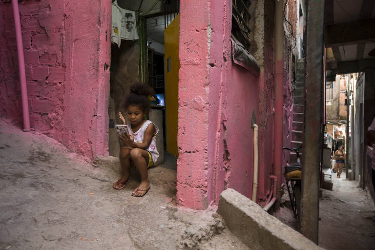 Brasil come&ccedil;a 2021 com mais miser&aacute;veis que h&aacute; uma d&eacute;cada