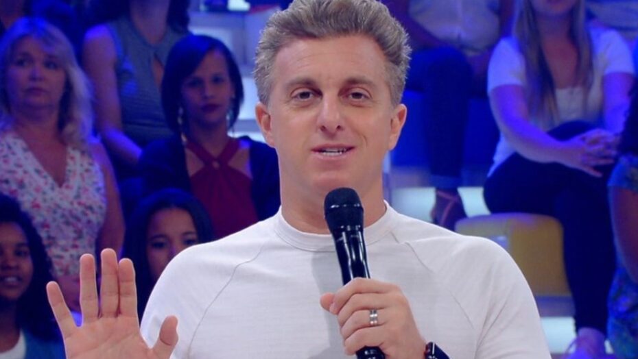 Luciano huck convoca panelaço contra goveRio Grande do Norteo bolsonaro: ‘brasil sufocado’