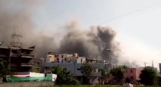Incêndio atinge sede da maior fabricante de vacinas do mundo na Índia