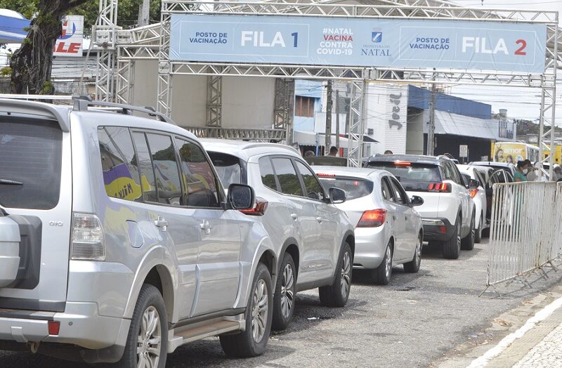 Pontos “drive-thru” de vacinação em Natal RN vão funcionar nesta sexta-feira
