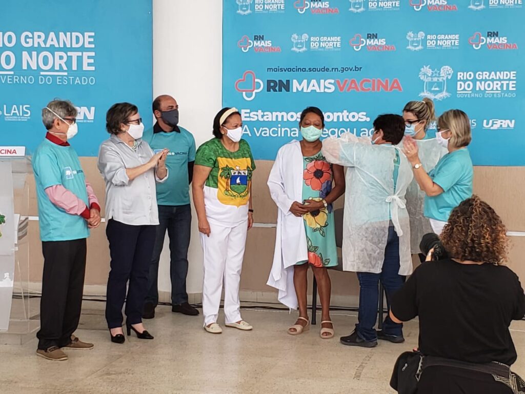 Fotos: confira imagens da vacinação simbólica no Rio Grande do Norte