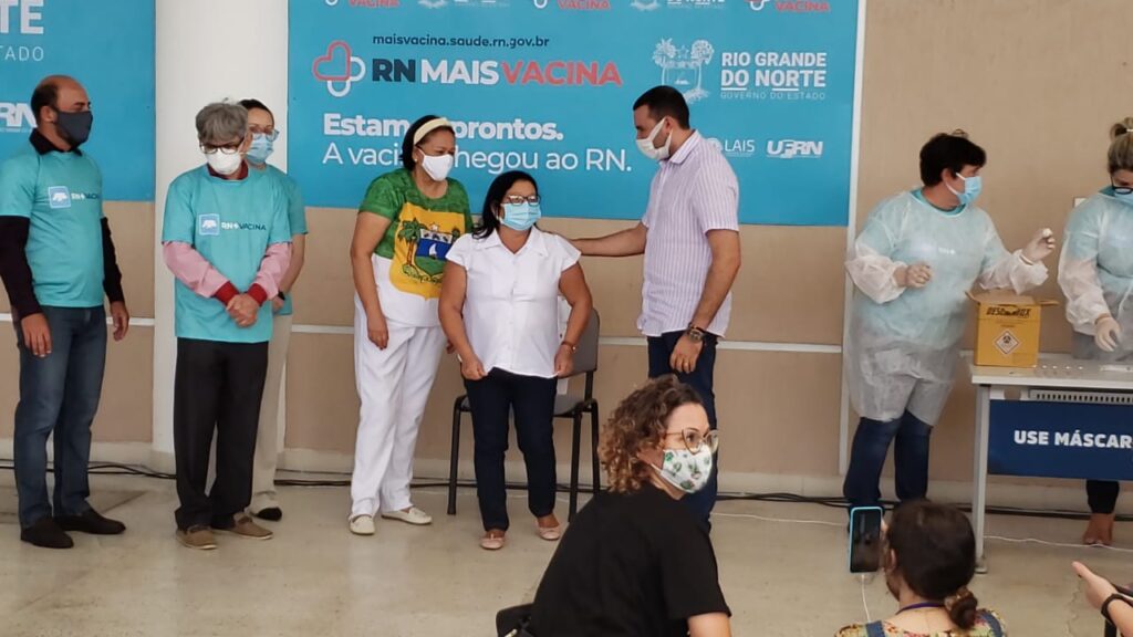 Fotos: confira imagens da vacinação simbólica no Rio Grande do Norte