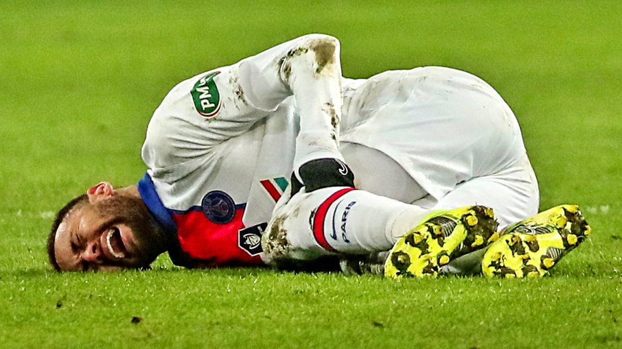 Neymar desabafa em rede social após lesão: “não sei até quando aguentarei”