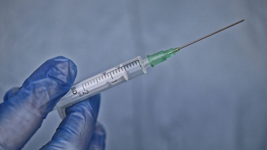 China prende mais de 80 suspeitos de vender vacinas falsas