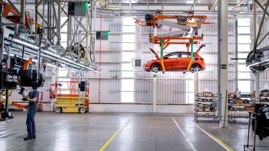 Gm, fiat, honda e renault são afetadas pela falta de insumos para produção