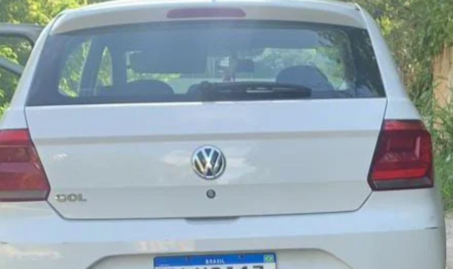 Homem persegue mulheres, se masturba dentro de carro e é preso pela pm