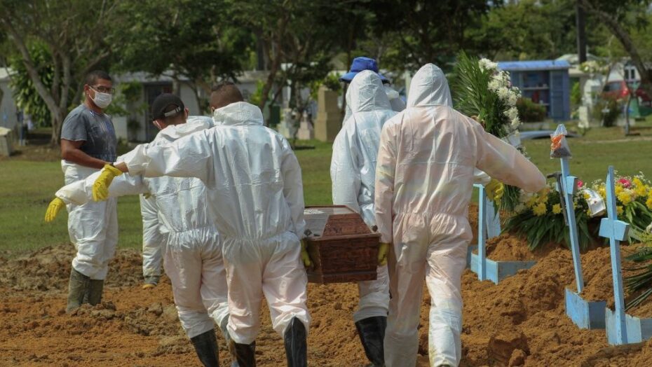 Brasil acumula 331.433 mortos por covid-19 e se aproxima de 13 milhões de casos