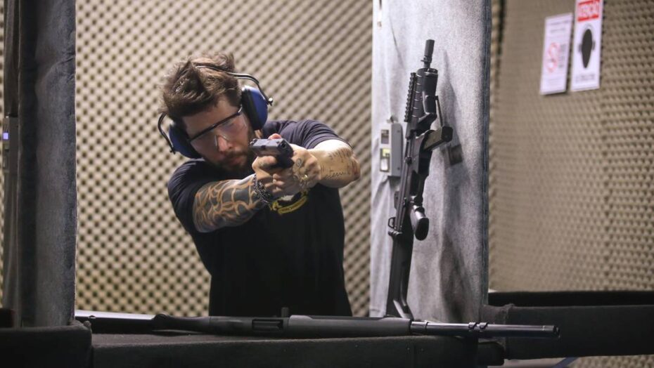Entenda as regras sobre compra de armas e munições que passam a valer nesta segunda-feira