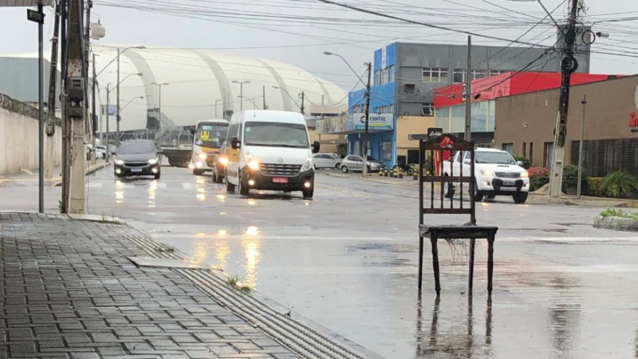 Fotos: ruas alagadas em Natal RN após forte chuva nesta quinta-feira