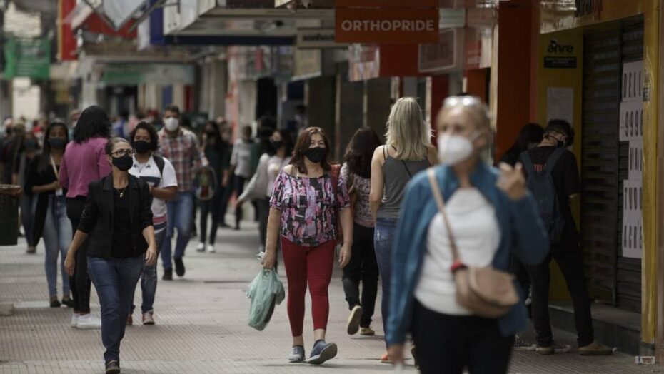 3 a cada 10 brasileiros estão em casa, pior nível de isolamento social desde o início da pandemia