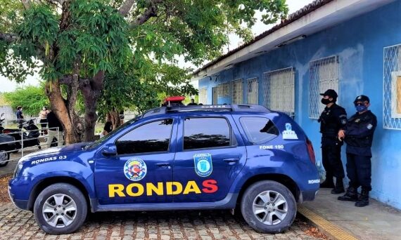 Guarda Municipal prende homem em flagrante após tentativa de furto de material para vacinação em UBS de Natal - Agora RN