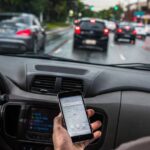 Motoristas reclamam de reajustes nas tarifas da uber e 99; saiba detalhes