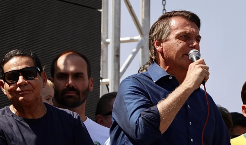Em sp, bolsonaro critica ações de governadores e prefeitos na pandemia: “pior do que o vírus”