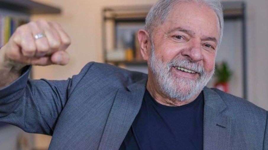 Lula diz que anda 9km por dia para estar bem em 2022