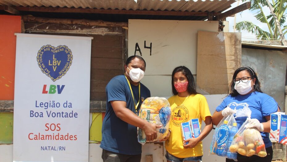 Comunidade na zona oeste de Natal RN recebeu alimentos e assistência médica da lbv e parceiros